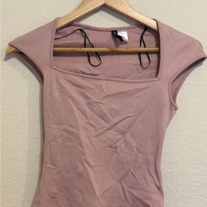 Divided Mauve Square Neck Short Sleeve Top